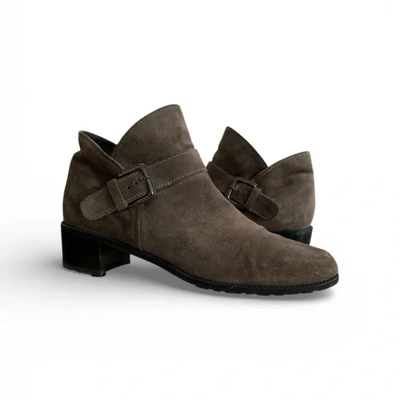 STUART WEITZMAN Brown Suede Ankle Boots - Picture 4 of 12